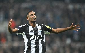 TA：伊萨克即将回到纽卡训练，他此前一直在皇家社会训练