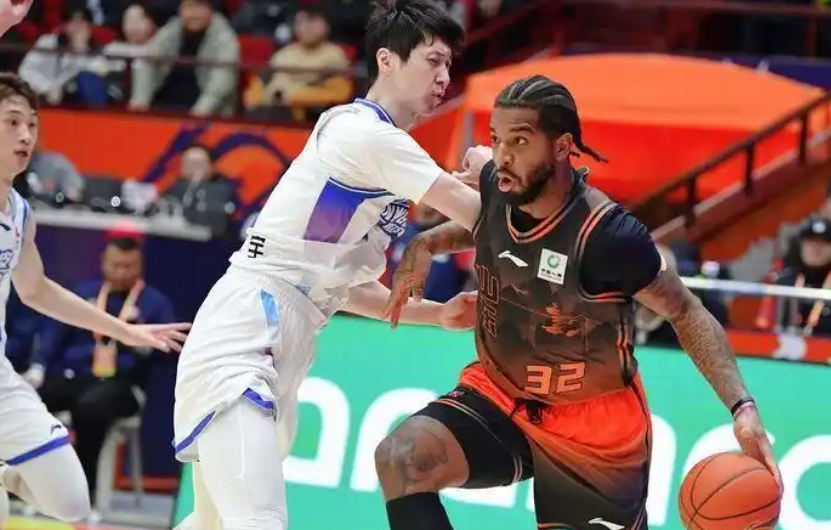 投注活动-双核驱动破困局 小将惊艳助连胜，山东男篮99-75逆转宁波取四连胜